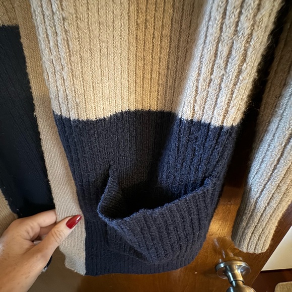 Ladies fall / winter color block cardigan - Picture 3 of 7